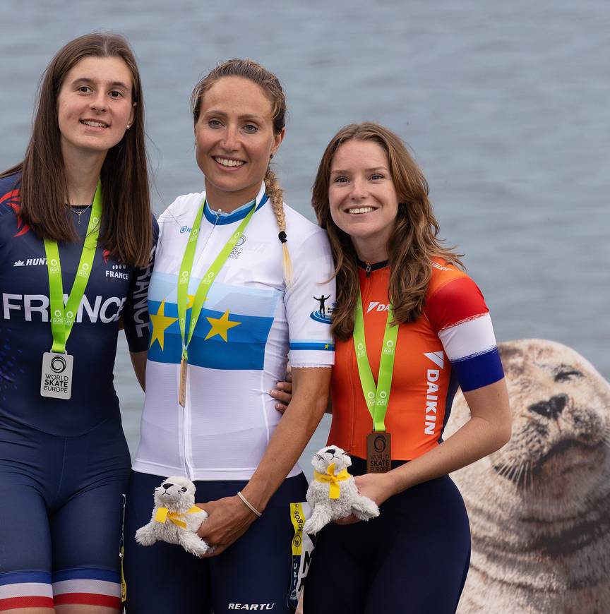 Lianne van Loon op het podium na haar bronzen puntenkoers.