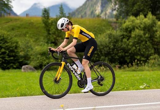 Selma Poutsma door de Duitse natuur, nabij Inzell